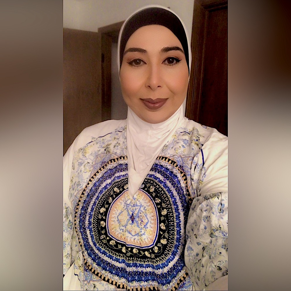 Meet your Posher, Amanee